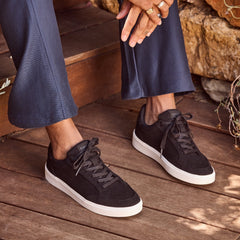TRVL LITE Rio Black Vintage Twill Sneaker