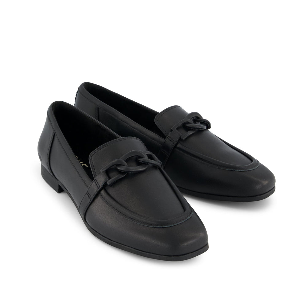 Lynette Loafer All Black Leather with Chain