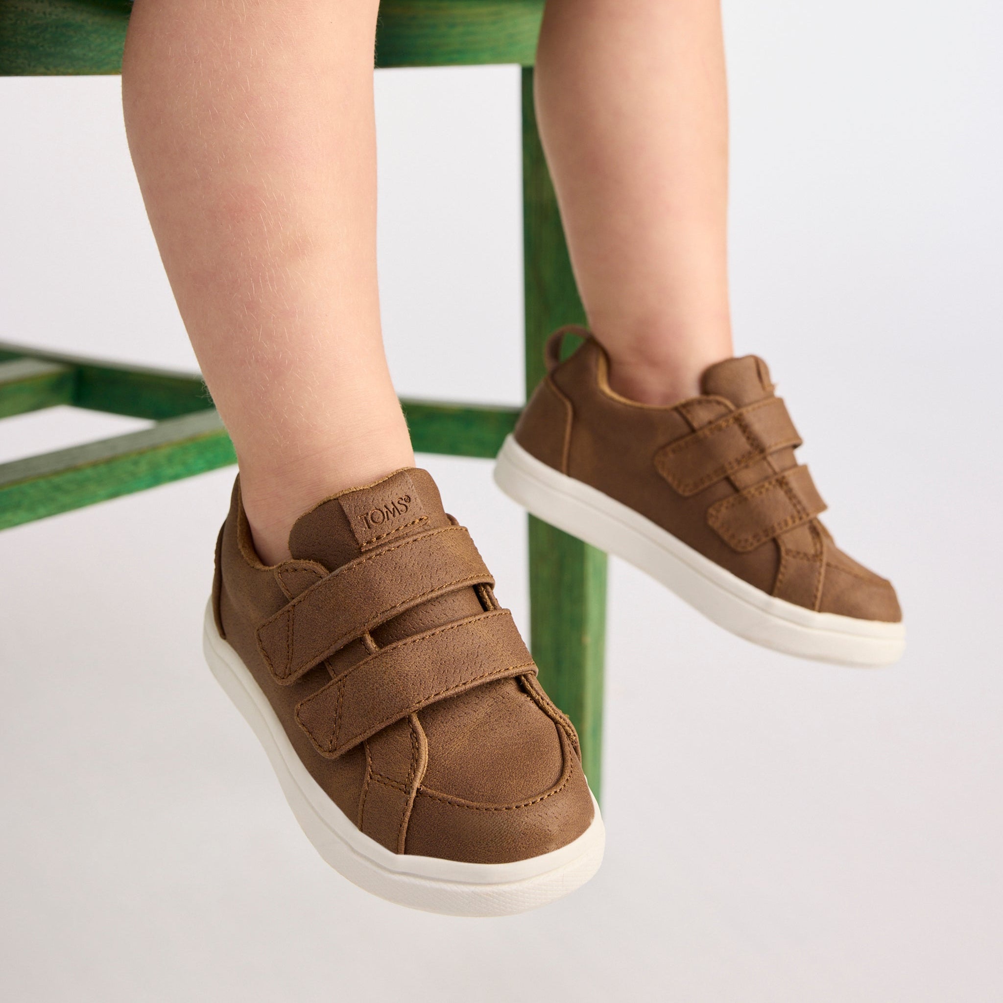 Toddler Shoe Cruz Double Strap Toddler Sneaker Toffee Microsuede