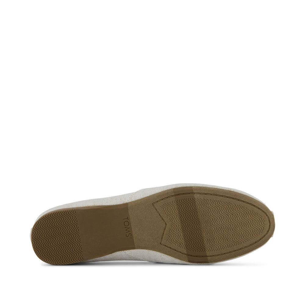 Gemma Flat Natural Yarn Dye
