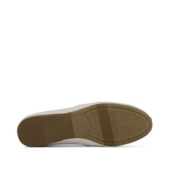 Gemma Flat Natural Yarn Dye
