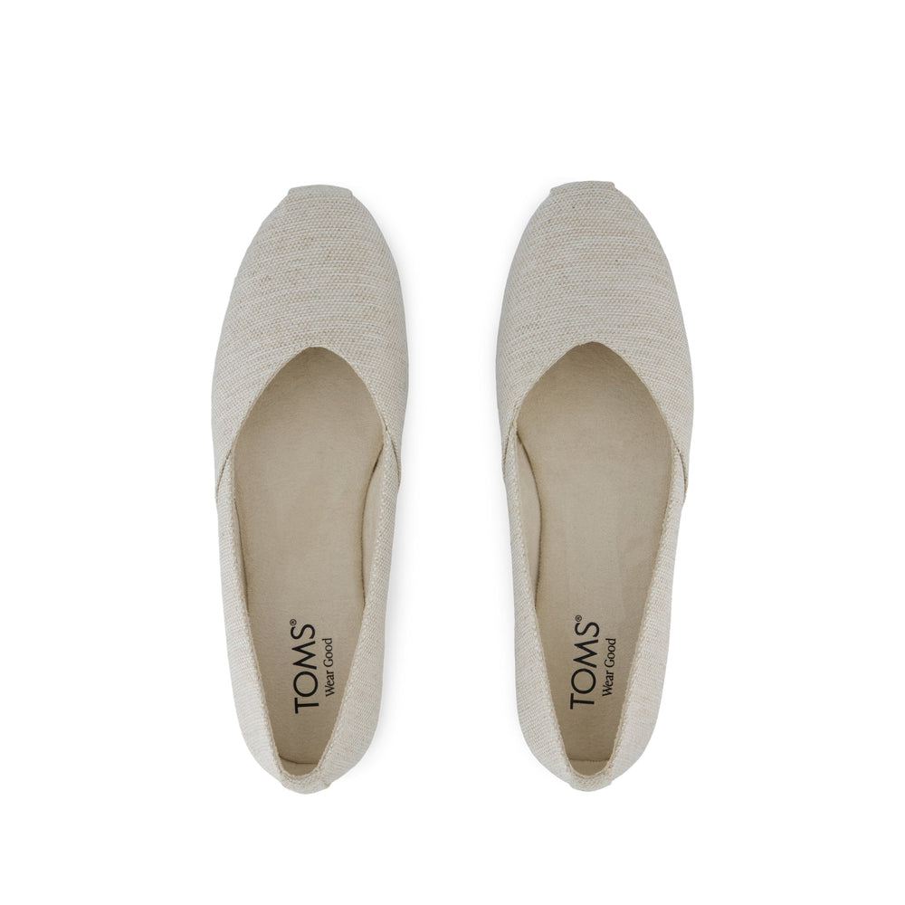 Gemma Flat Natural Yarn Dye