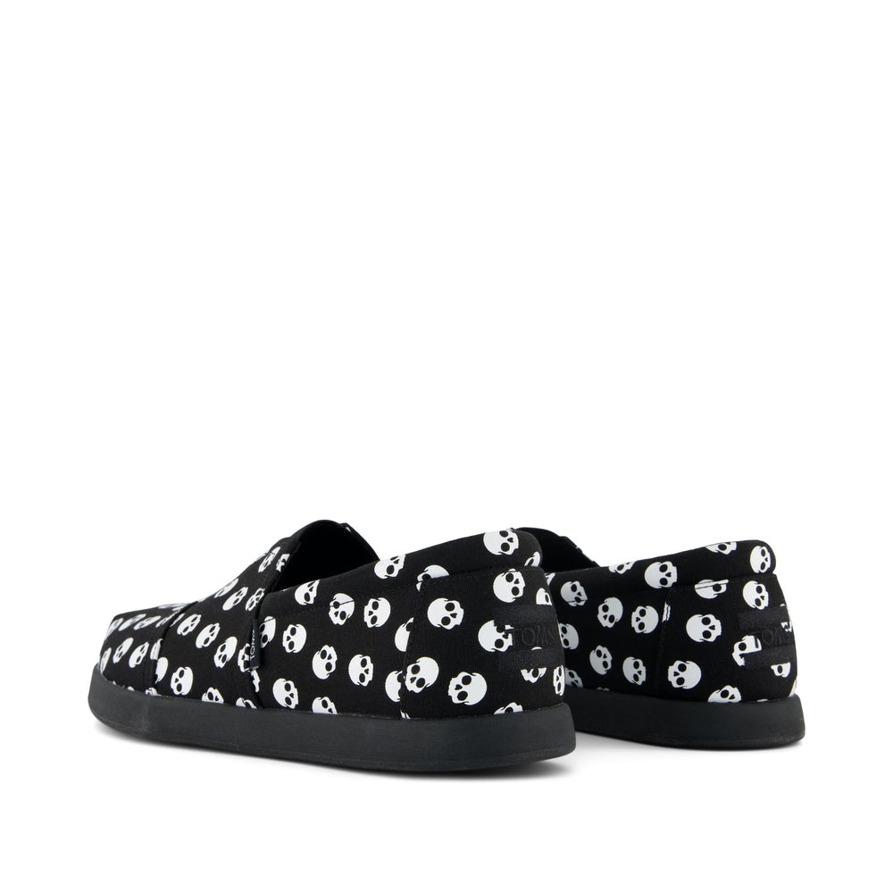 Alp FWD Black Glow In The Dark Halloween Skulls