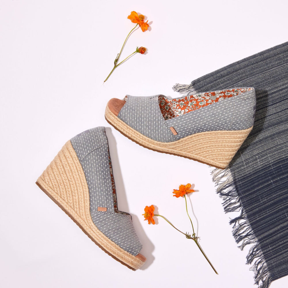 Essential Wedge Niagara Mist Chambray Dot