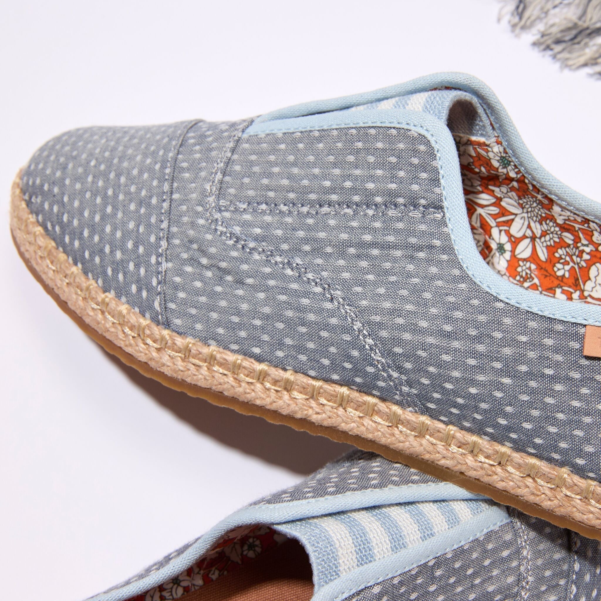 Palmera Plus Niagara Mist Chambray Dot