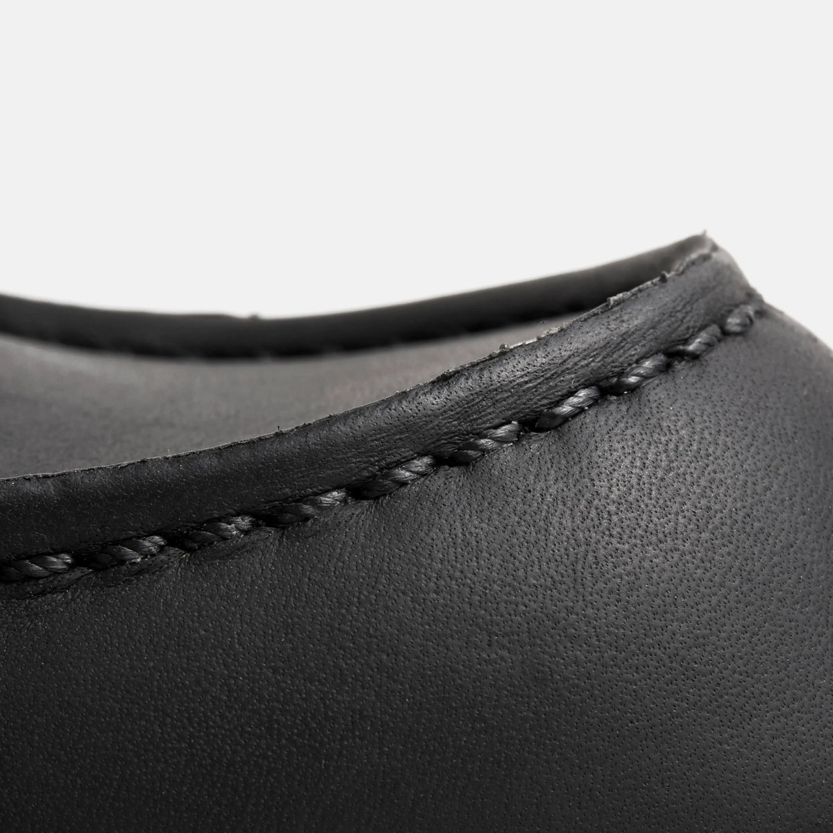 Classic Moc 6-Inch Boot in Black Leather 8074 | Red Wing Heritage | Red Wing Shoes Men