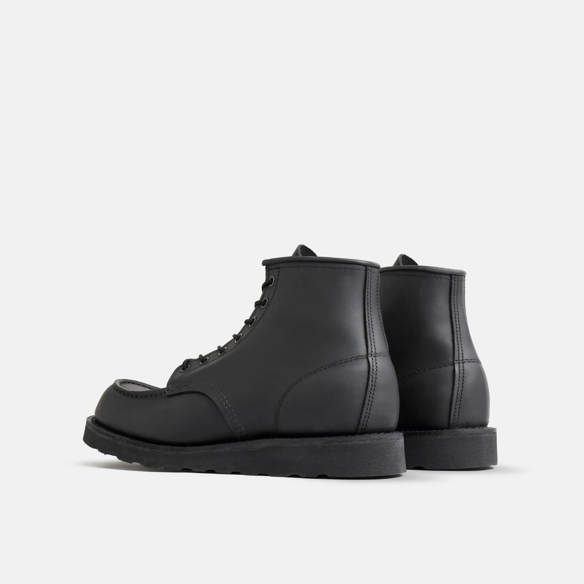 Classic Moc 6-Inch Boot in Black Leather 8074 | Red Wing Heritage | Red Wing Shoes Men