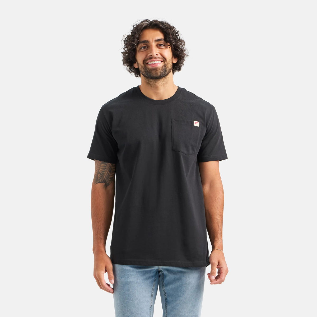 Short Sleeve Pocket T-Shirt in Black 98468 | Red Wing Shoes Men|Apparel