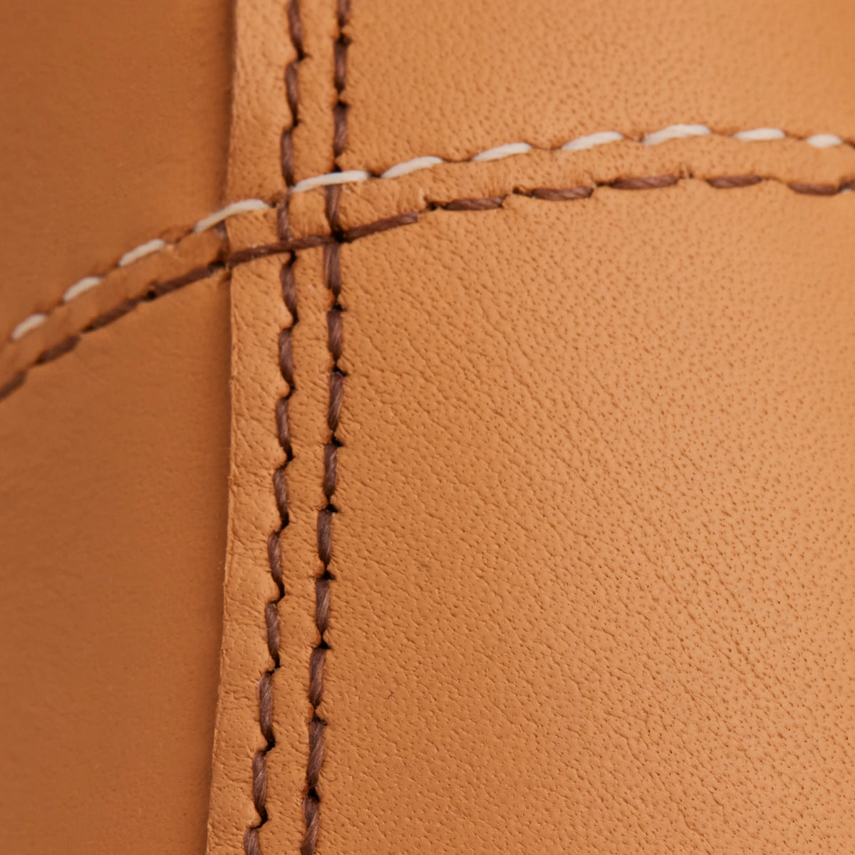 6-Inch Classic Moc Short Boot in Tan Leather 3383 | Red Wing Heritage | Red Wing Shoes Women