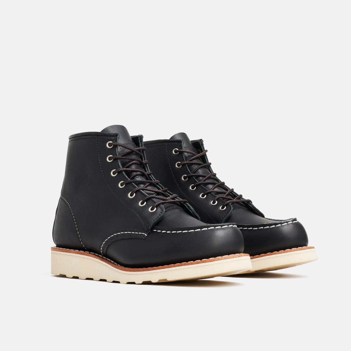 6-Inch Classic Moc Short Boot in Black Leather 3373 | Red Wing Heritage | Red Wing Shoes Women|Apparel