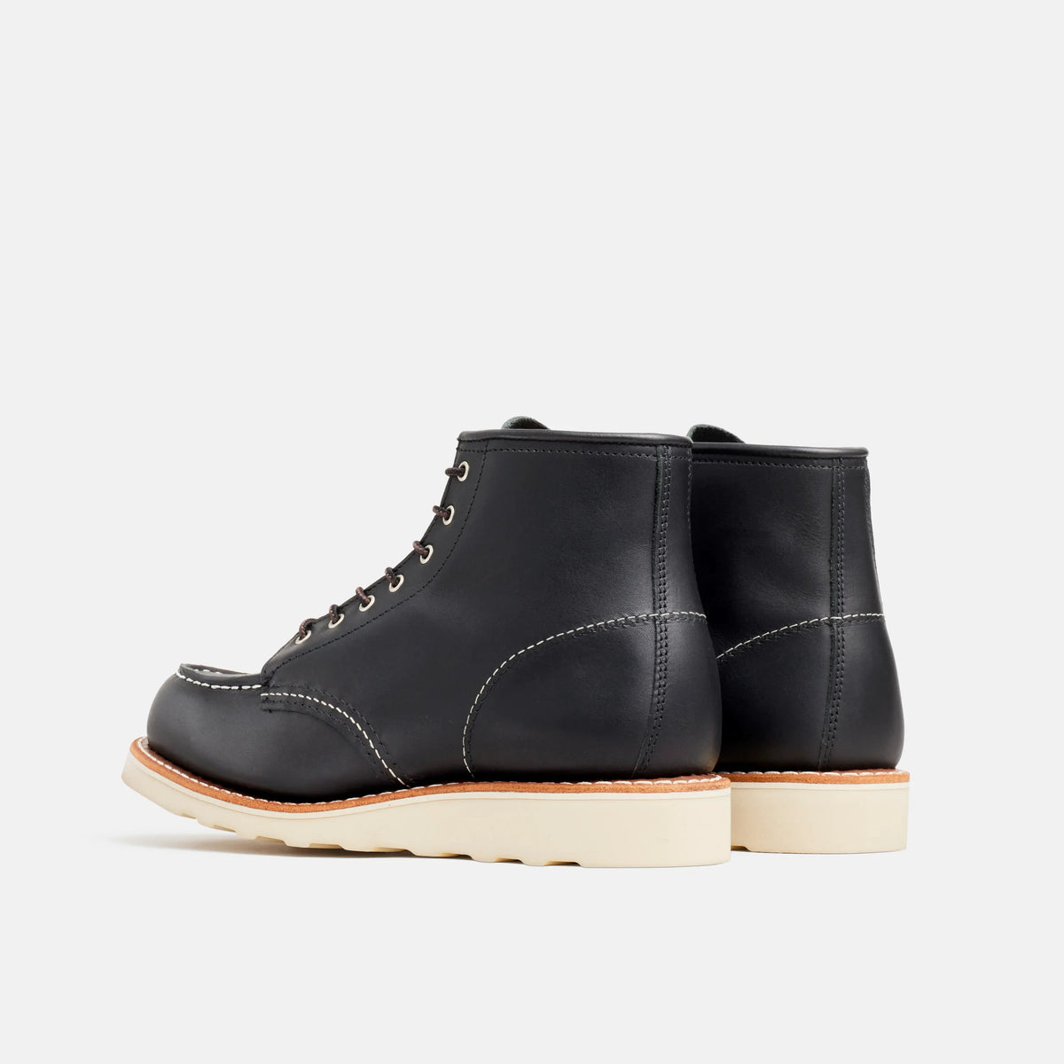 6-Inch Classic Moc Short Boot in Black Leather 3373 | Red Wing Heritage | Red Wing Shoes Women|Apparel