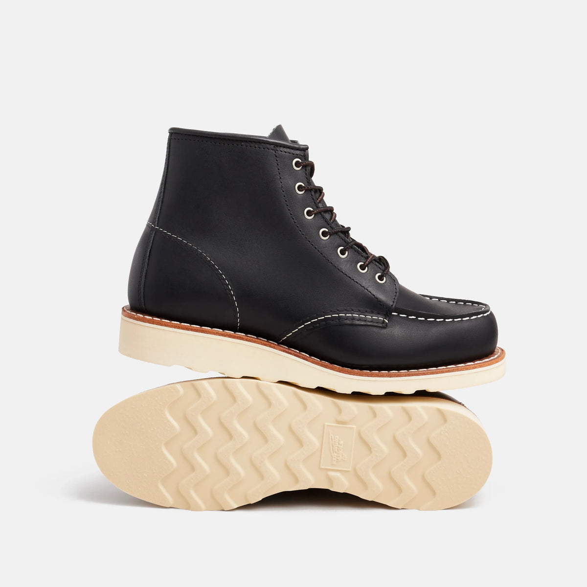 6-Inch Classic Moc Short Boot in Black Leather 3373 | Red Wing Heritage | Red Wing Shoes Women|Apparel